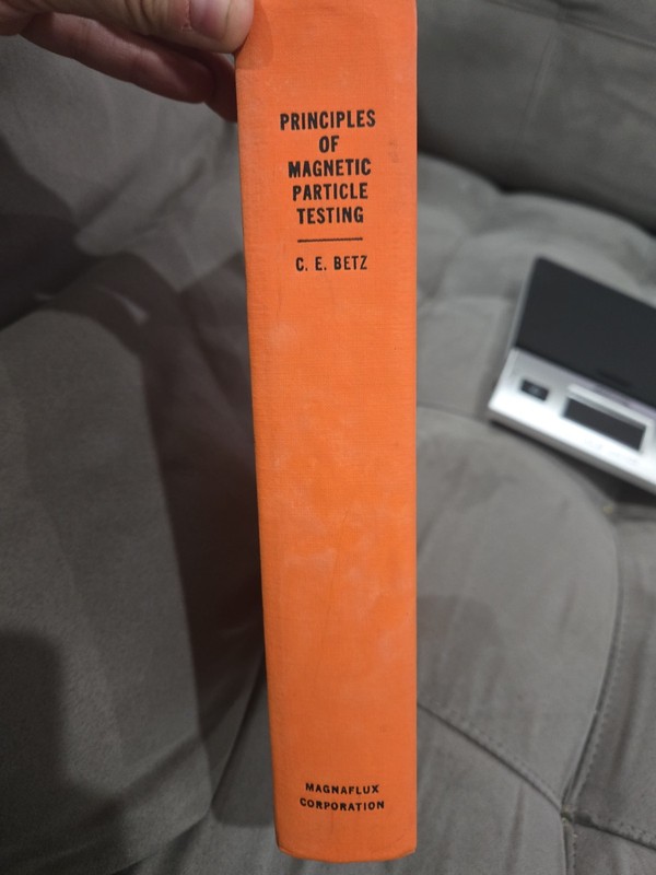 Principles of Magnetic Particle Testing, Betz, Carl E.