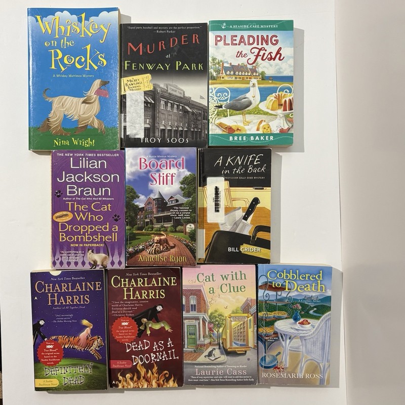 Lot of 19 Cozy Murder Mystery PB Books Needlecraft Bakery Cat Library Sookie… gallery