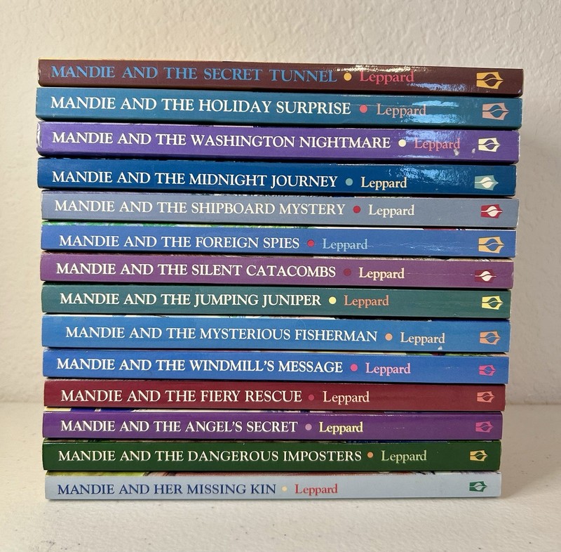 Mandie Mystery Books Lois G. Leppard Paperback Vtg Lot 14 No 1, 11-16, 18-23, 25
