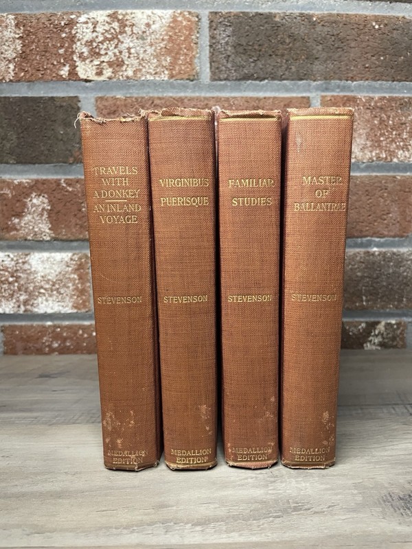 4 Volume Set Books Robert Louis Stevenson Medallion Edition, 1910