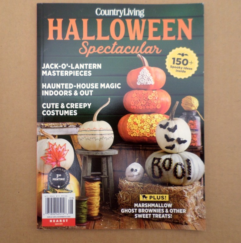 Country Living Halloween Spectacular Magazine 2025 Fall Autumn October