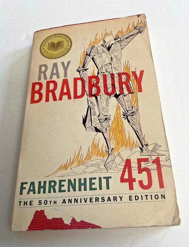 Fahrenheit 451 – Ray Bradbury – Vintage Paperback