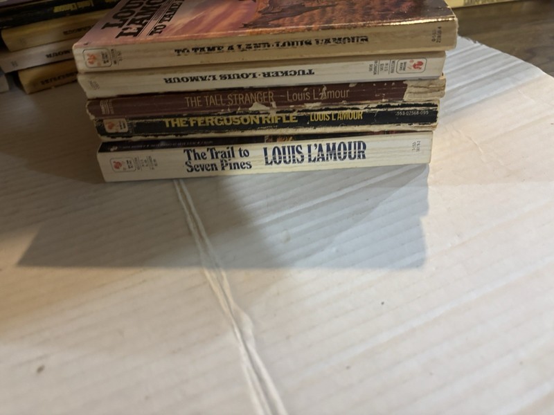Huge Louis L’Amour Lot of 150 Western Paperback Books Vintage Collection gallery