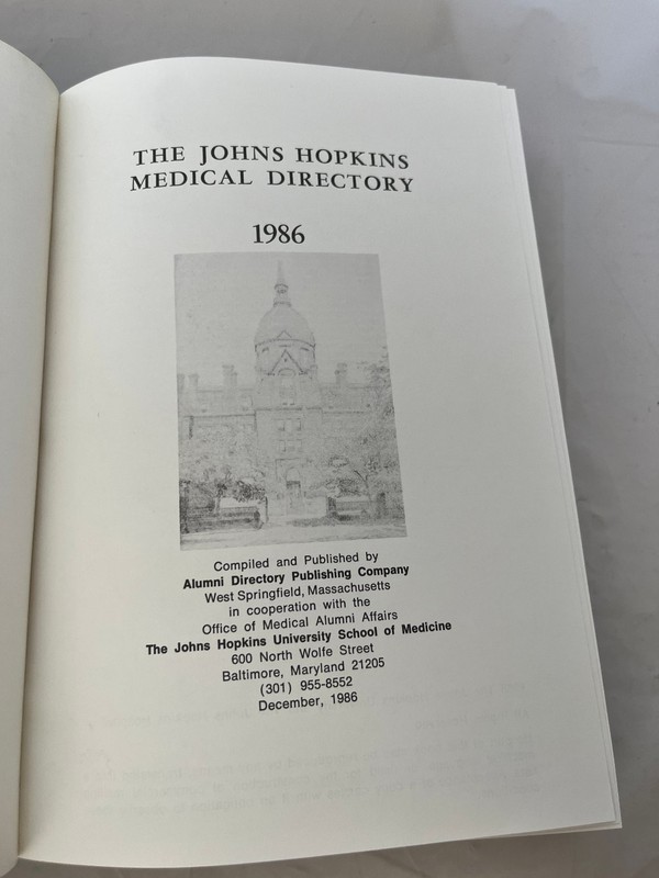Johns Hopkins Medical Directory 1986 Hardcover Alumni Faculty Reference Book gallery