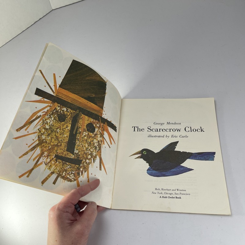 VTG The Scarecrow Clock ~ George Mendoza ~ 1971~ Eric Carle Paperback gallery