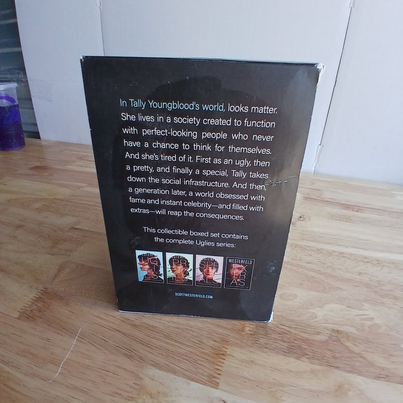 Uglies Series Box Set Scott Westerfeld Dystopian Young Adult Simon & Schuster gallery