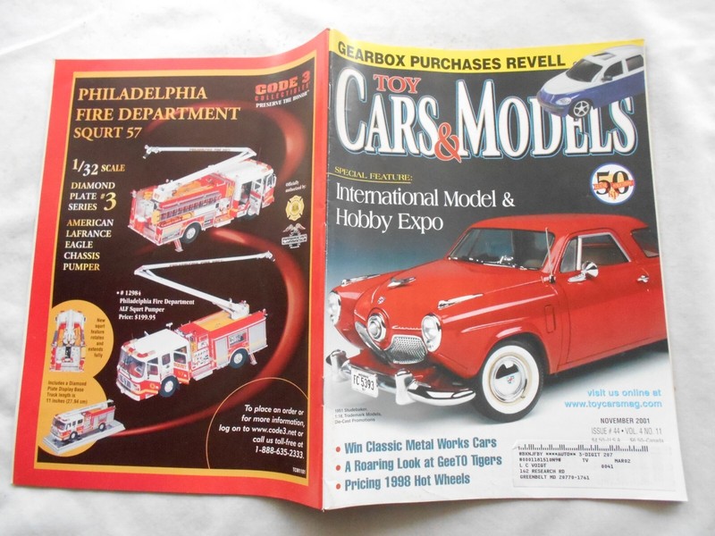 TOY CARS & MODELS Magazine-NOVEMBER,2001