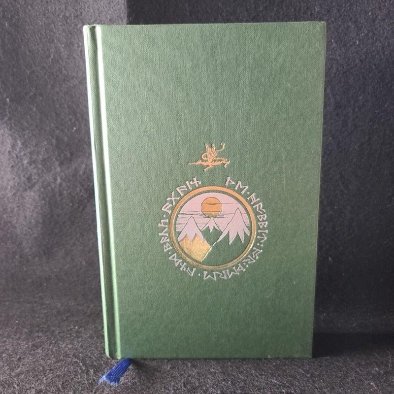 The Hobbit J.R.R. Tolkien William Morrow 2023 Illustrated Hardcover Green