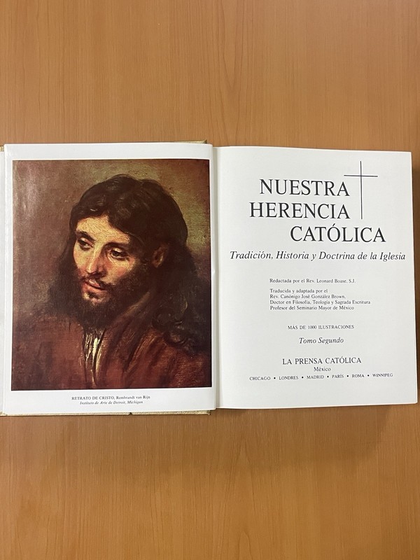 Nuestra Herencia Católica, Edición Del Hogar Católica, Volumes II, III 1973 gallery