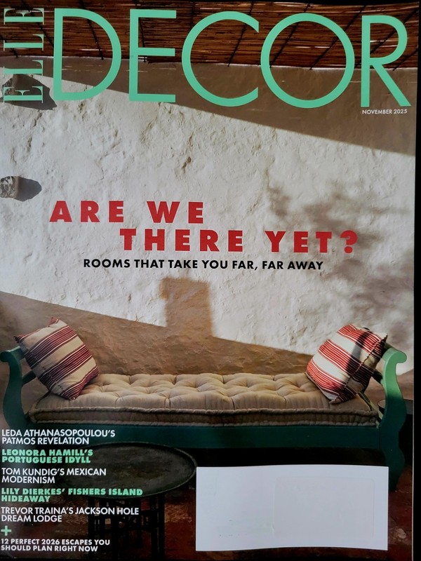 ELLE Decor Magazine November 2025 Rooms That Take You Far Away + 12 2026 Escape