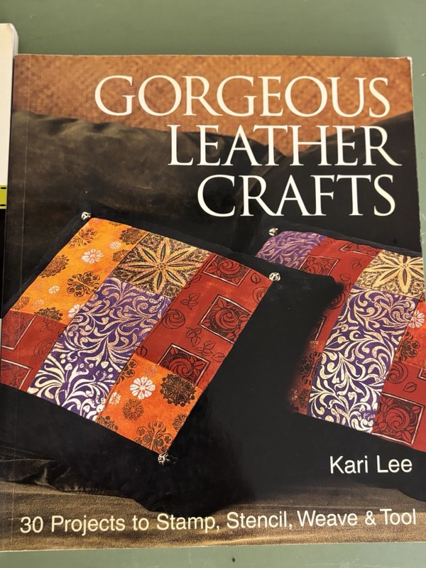 Lot 2 Purse Making Leather Handbags Books Gorgeous Crafts Kari Lee FIT gallery