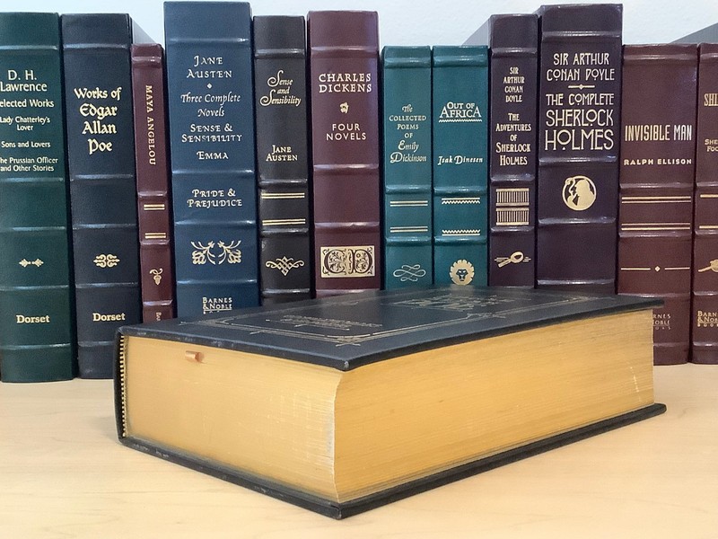 Complete Tales and Poems of Edgar Allan Poe - leatherbound gallery