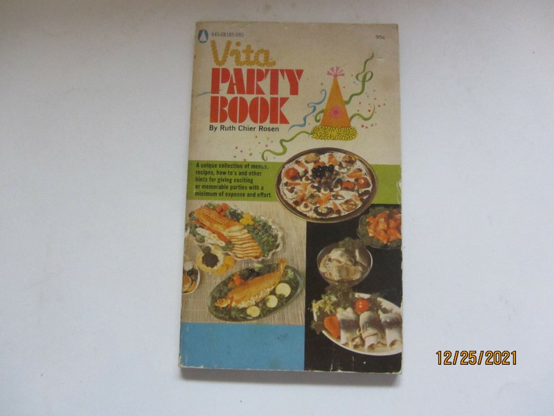1971 PAPERBACK BOOK VITA PARTY BOOK BY RUTH CHIER ROSEN COOKBOOK