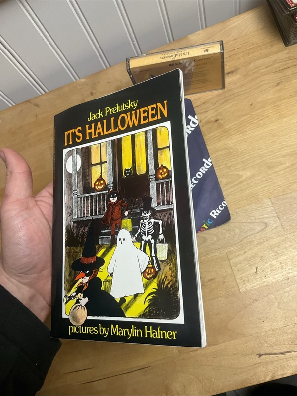 It’s Halloween Vintage Book By Jack Prelutsky With Cassette Sealed Scholastic gallery