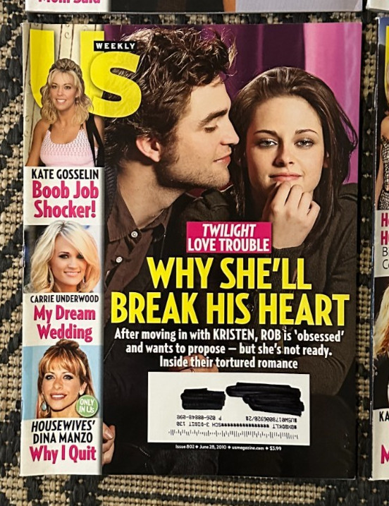 Vintage Lot of 6 US Weekly Magazines 2010 Celebrity Gossip Fashion Party Life gallery
