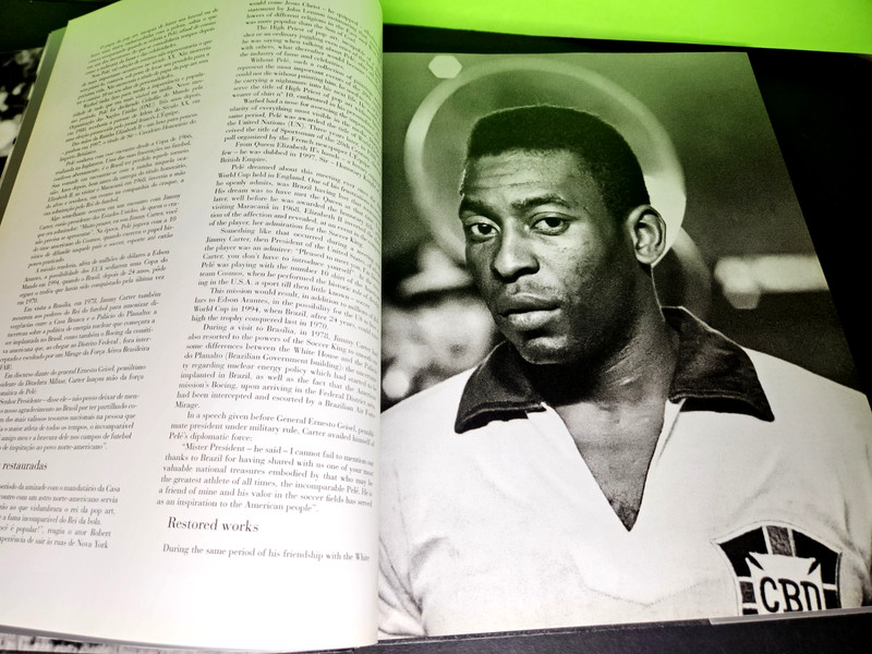 PELE 70 - Em Portugues and in English, 2010 Large HB DJ, SOCCER B&W Photos gallery