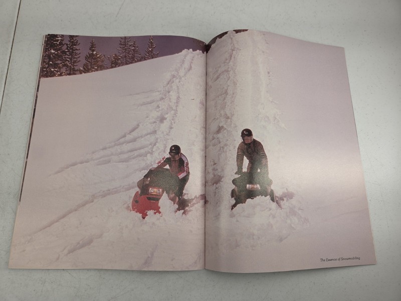 Snowmobilers Race & Rally Magazine October November 1990 Wildcat 700 700EFI Indy gallery