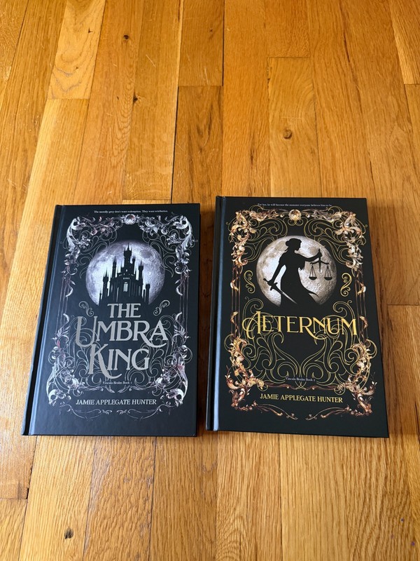 Moonlight Book Box Vincula Realm Jamie Applegate Hunter Umbra King + Aeternum gallery