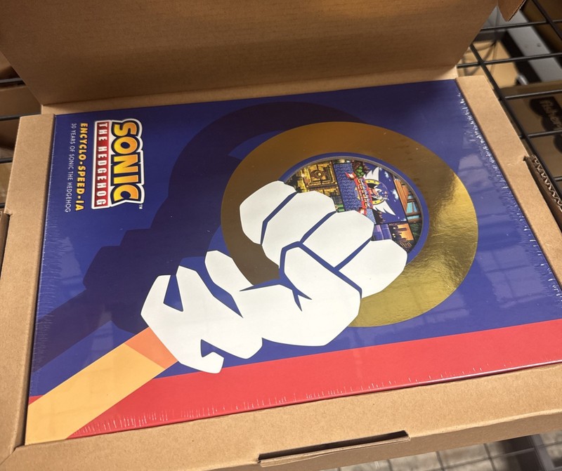 NEW Sonic the Hedgehog Encyclo-Speed-ia (Deluxe Edition) Book by Ian Flynn, SEGA gallery