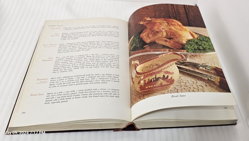 The Gourmet Cookbook Volume 2 Published by Gourmet Inc. 1976 Gordon Smith gallery
