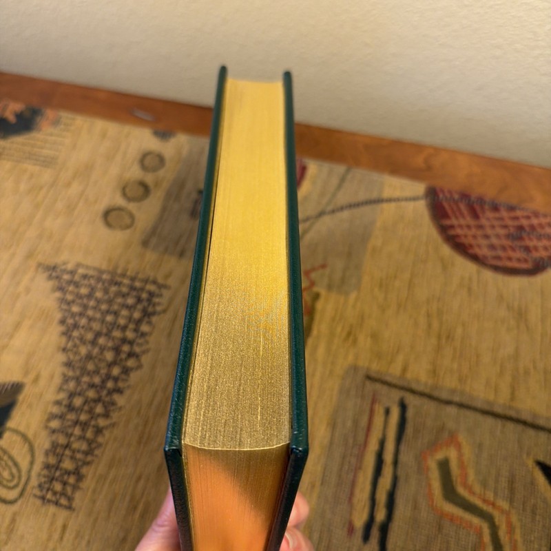 Downbelow Station by C. J. Cherryh Easton Press Like New Condition gallery