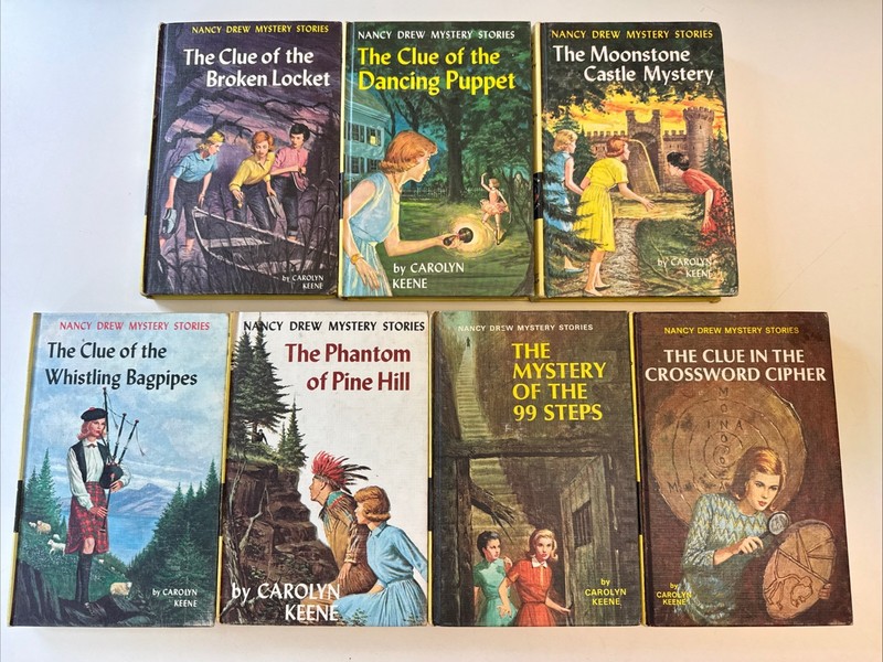 7 Nancy Drew picture cover, white Endpaper 11, 39, 40, 41, 42, 43, 44