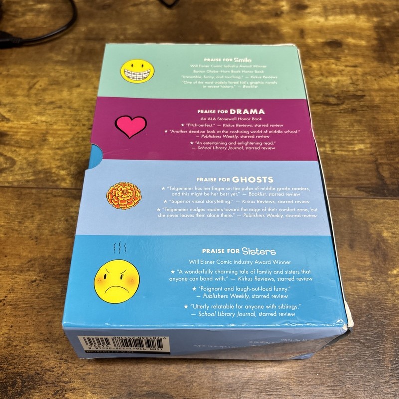 Raina Telgemeier Collection by Raina Telgemeier (2018, Quantity Pack) gallery