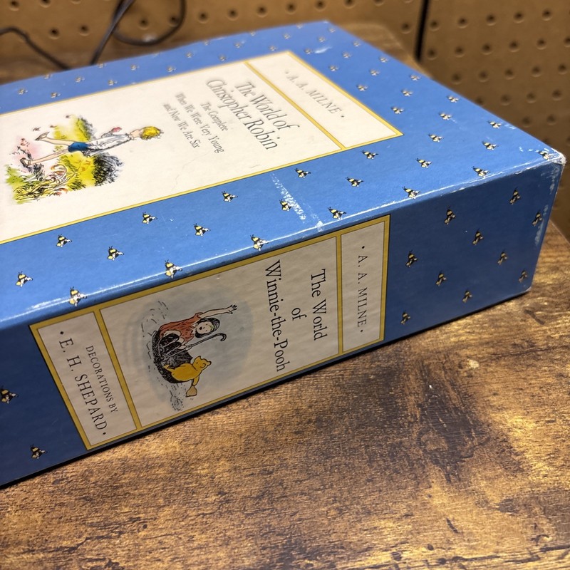 Winnie-The-Pooh Ser.: The World of Pooh by A. A. Milne (1988) Hardcover gallery