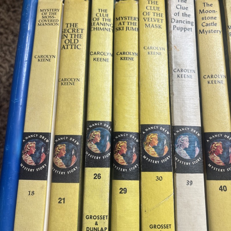 Lot 37 vintage Nancy Drew Books Carolyn Keene Yellow Grey gallery