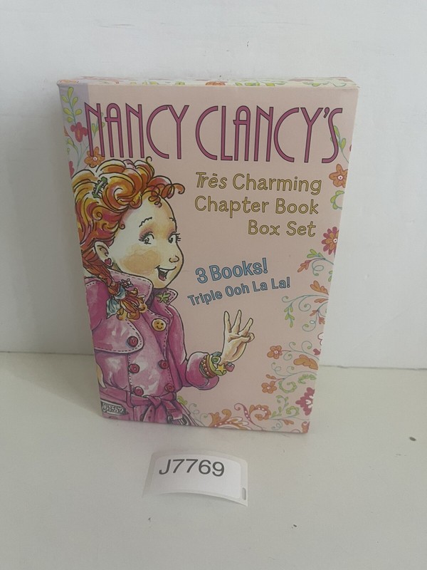 Fancy Nancy: Nancy Clancy’s Tres Charming Book Box FIRST EDITION