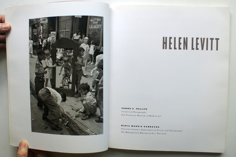 HELEN LEVITT by SANDRA S PHILLIPS 1991 San Francisco Museum of Mod Art PB [382] gallery