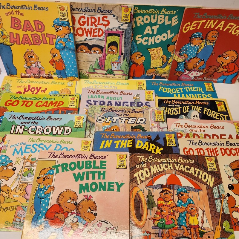 Lot of 18 Vintage Berenstain Bears Paperback Books by Stan & Jan Berenstain 1980