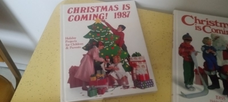 Books CHRISTMAS IS COMING 1990 1988 1987 + Children Crafts, Stories HC LOT of 7 gallery