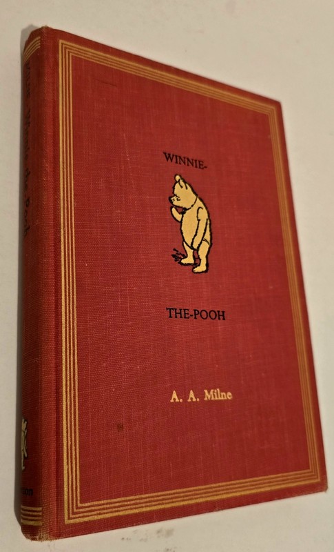 WINNIE The POOH A.A. Milne 1961 Decorations by Ernest H. Shepard HC Rare Book