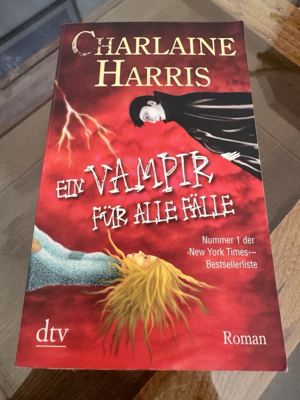 Ein Vampir für Alle Fälle Used Like New Paperback Book