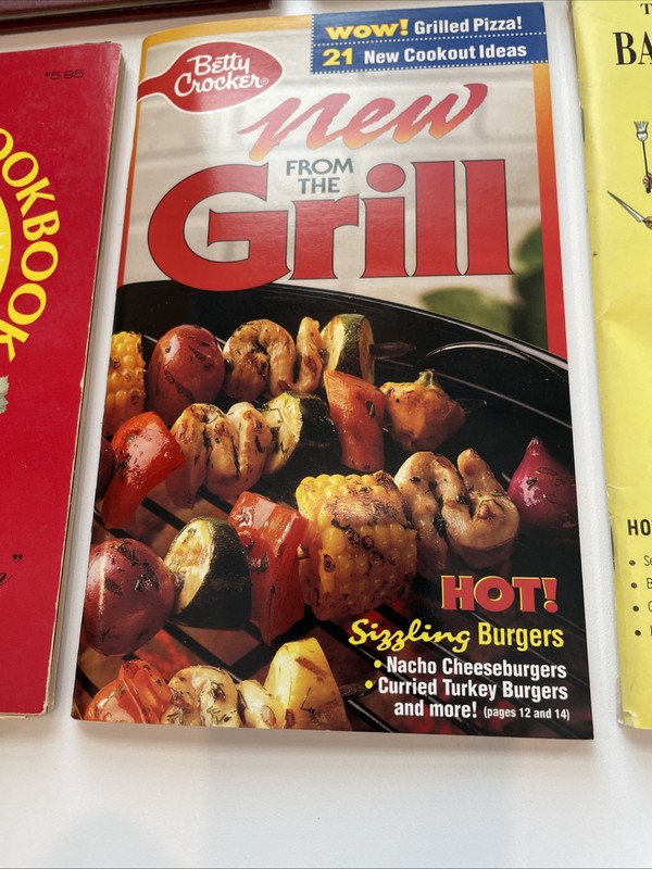 Lot of 5 Vintage Cookbooks, Hersheys, Campbells, Sun-maid, Betty Crocker,Structo gallery