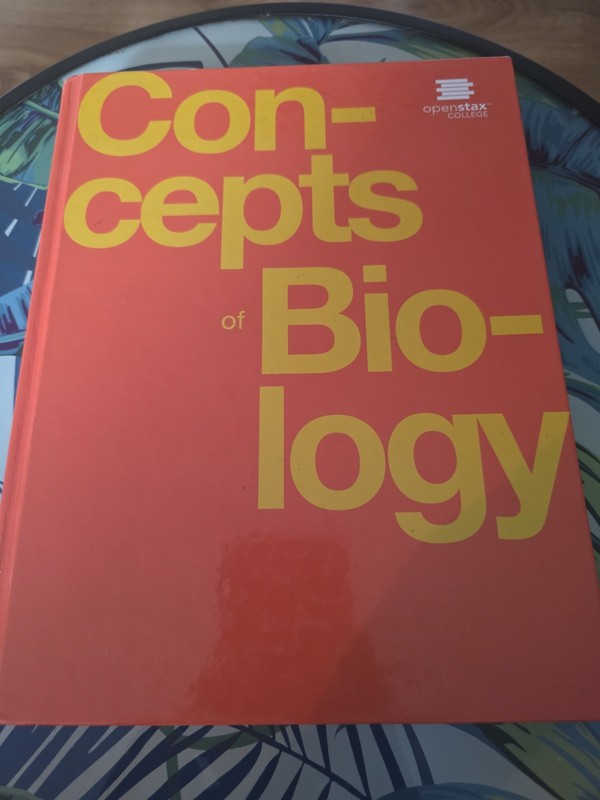 Concepts of Biology by OpenStax (Official Print Version, hardcover, full col…