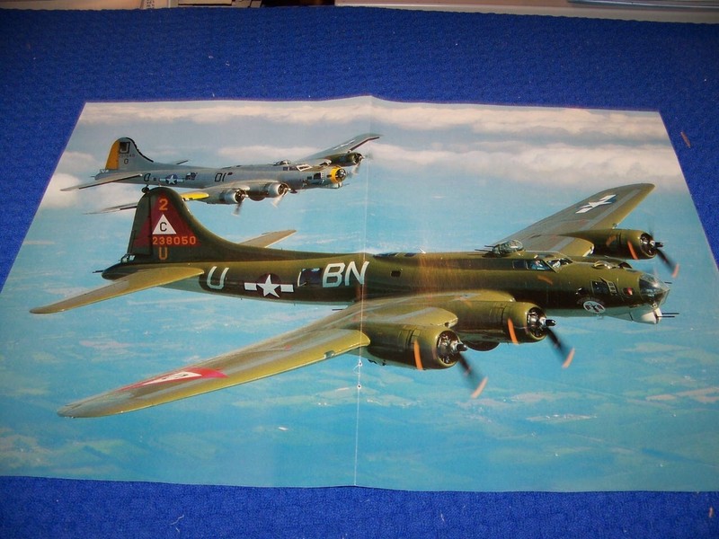 BOEING B-17G «THUNDERBIRD» & «TEXAS RAIDERS» ..2-PAGE COLOR PHOTO PAGES (854LL)