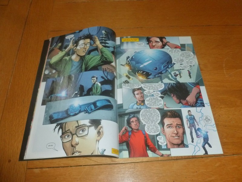 DC UNIVERSE REBIRTH Comic - No 1 - Date 07/2016 - DC Comics gallery
