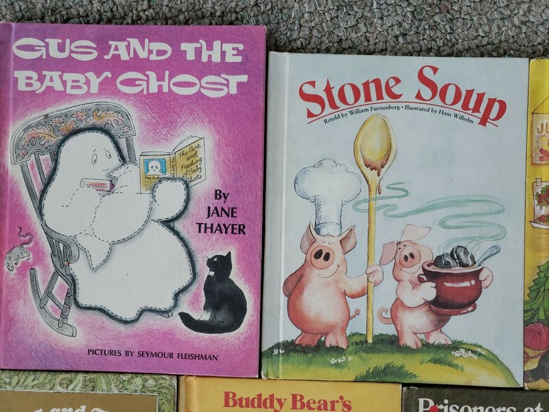 Lot 13 Hardcover Children’s Weekly Reader Books 1970's/80's gallery