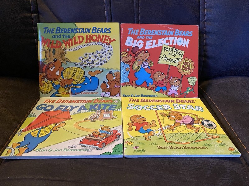 Lot of 4 The Berenstain Bears Paperback Books Good Condition 1983 Early Ed.