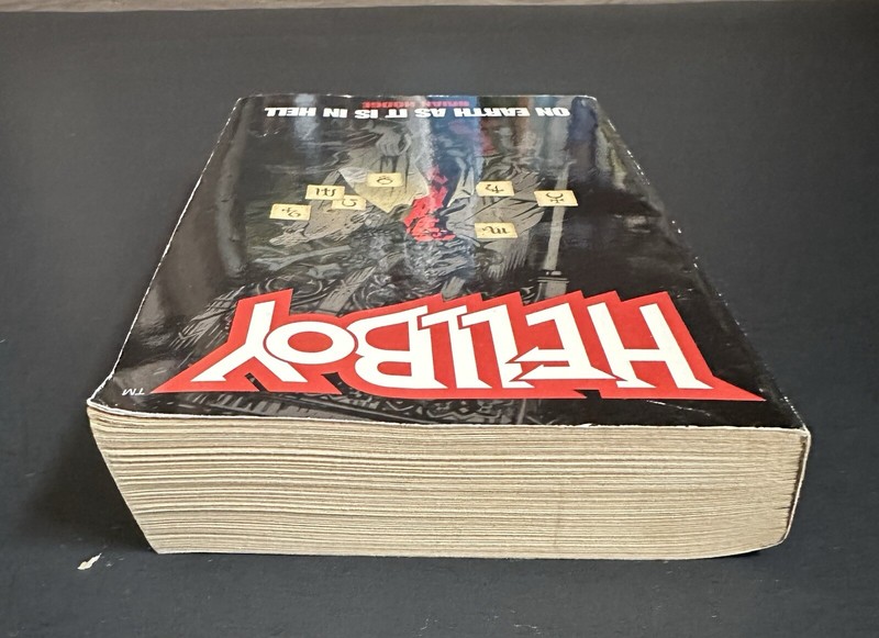 HELLBOY: On Earth As It In Hell : BRIAN HODGE 1st Print paperback gallery