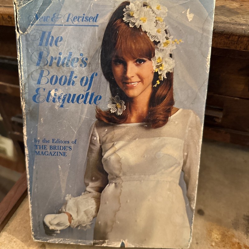 VTG Bride’s Book of Etiquette New & Revised Hardcover w/ Dust Jacket 1960s MCM