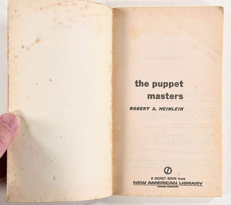 1970s Robert A Heinlein THE PUPPET MASTERS Signet pb #W7339 mind control aliens gallery