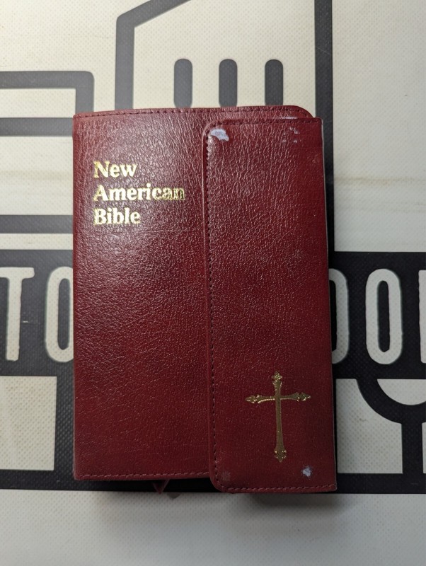Bible St. Joseph NABRE Confraternity of Christian Doctrine – 1992 Bonded Leather