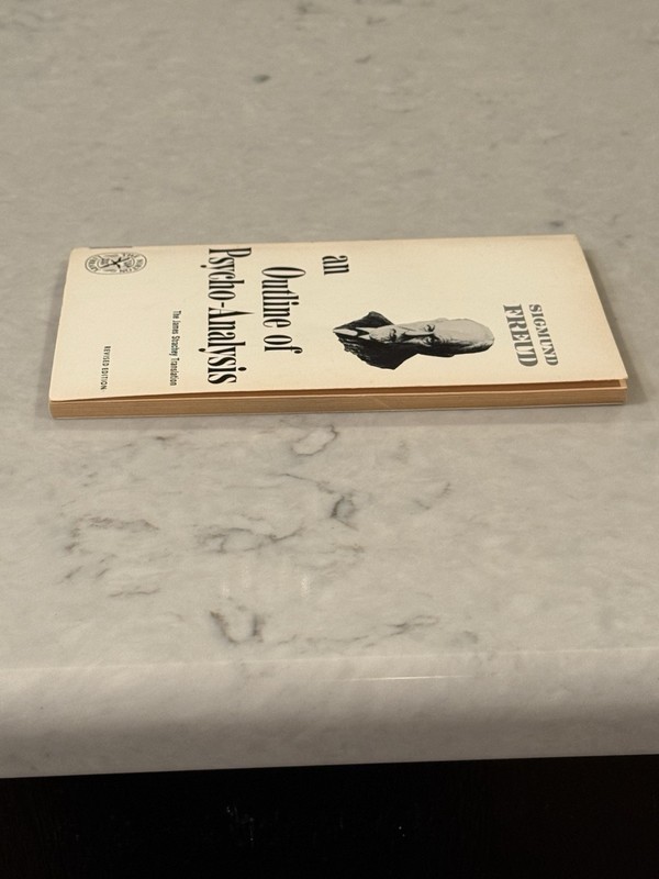 An Outline of Psycho-Analysis, Sigmund Freud, 1969 Norton Library gallery