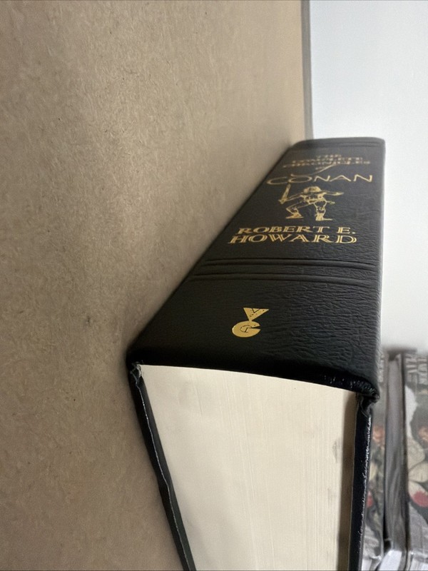 COMPLETE ILLUSTRATED CHRONICLES OF CONAN Robert E Howard Faux Leather Bound gallery