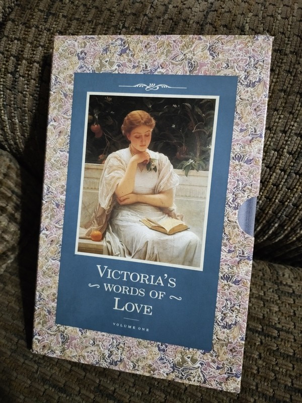 Victoria’s Secret Victoria’s Words Of Love Vol 1 W/ Case 1st Ed 1st Print Italy