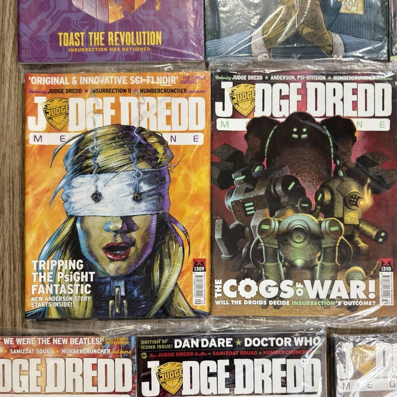 2011 Judge Dredd Magazine Lot Full Run #305-317 Jan-Dec gallery