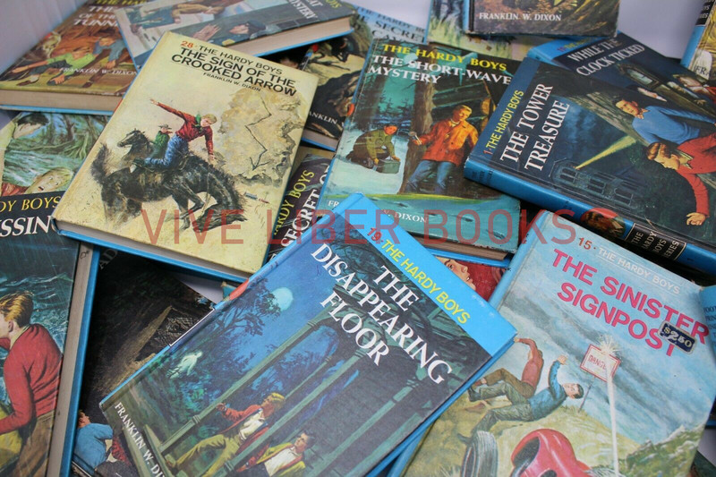 Lot of 10 Hardy Boys Vintage Hardcover Books by Franklin W. Dixon – Random gallery